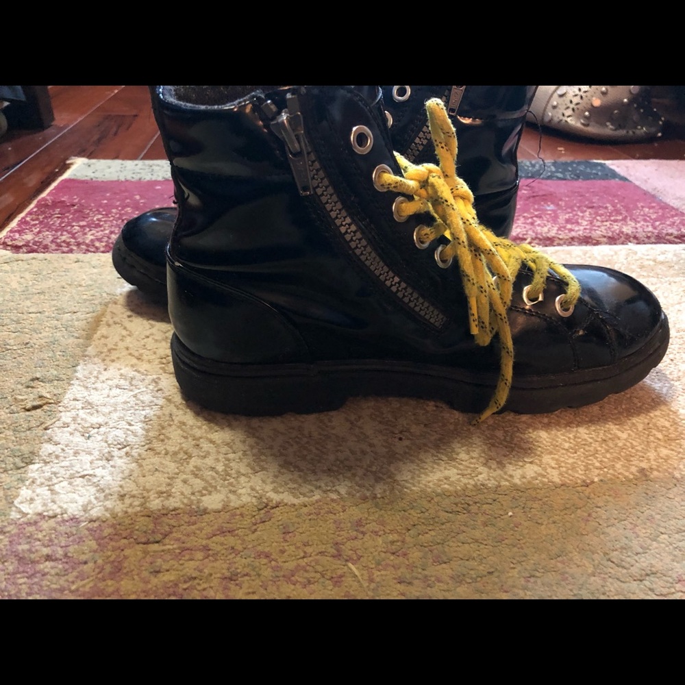 Shoes - Picture 2 of 2